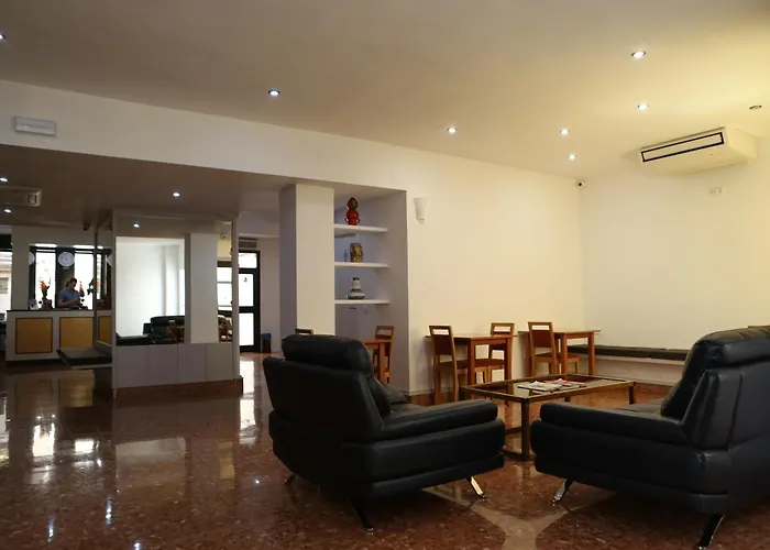 Hotel Alguer Camp Nou Barcellona